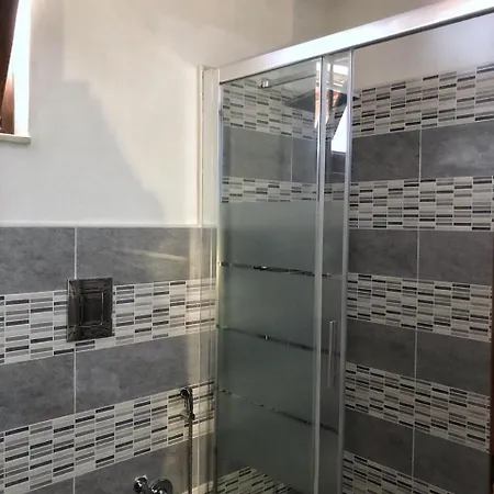 Populus Bed & Breakfast 3*