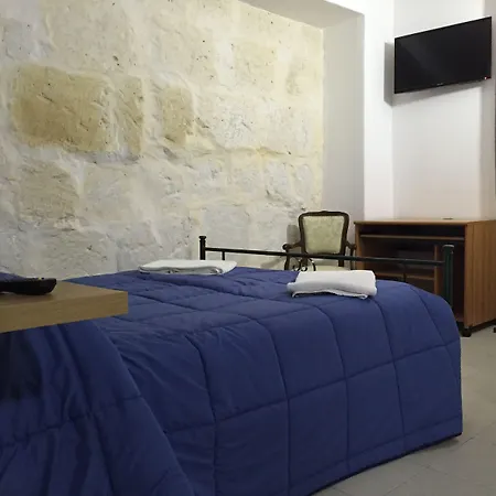 Bed & Breakfast Populus 3*