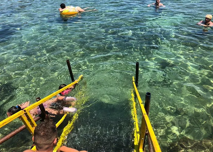 Populus Bed & Breakfast 3*